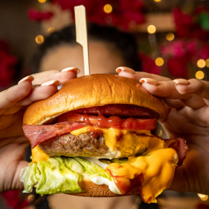 ANGUS BURGER